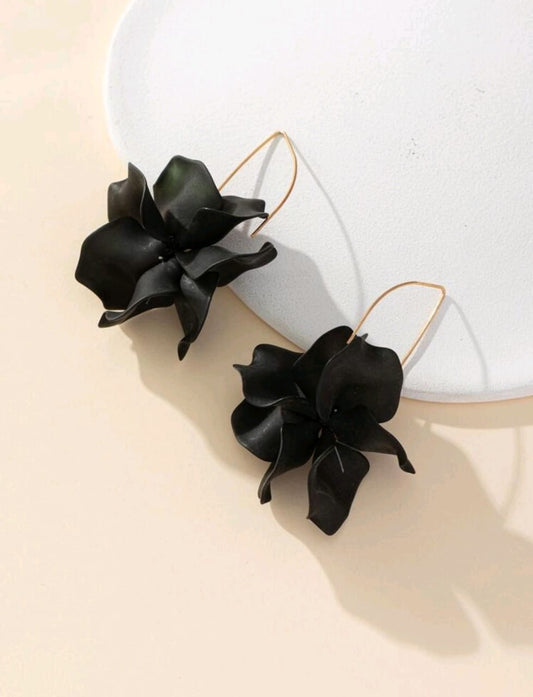 Flora Earrings: Black